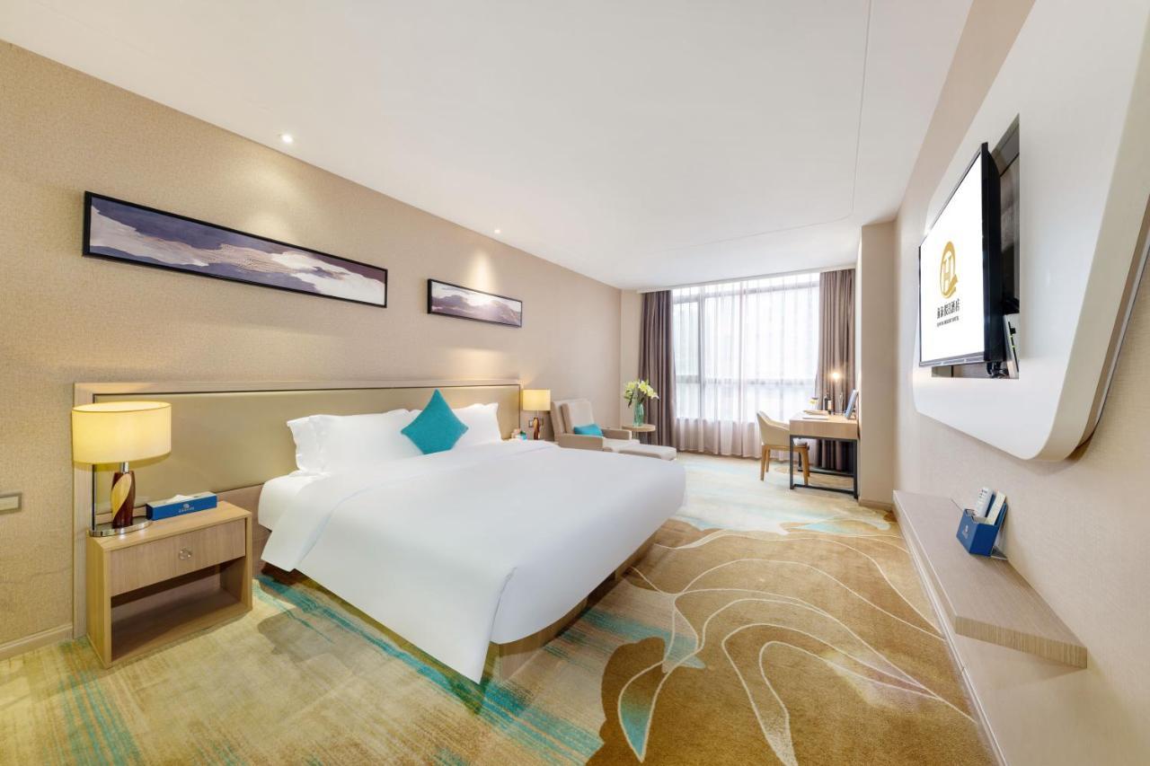 Qianhai Holiday Hotel เซินเจิ้น ภายนอก รูปภาพ