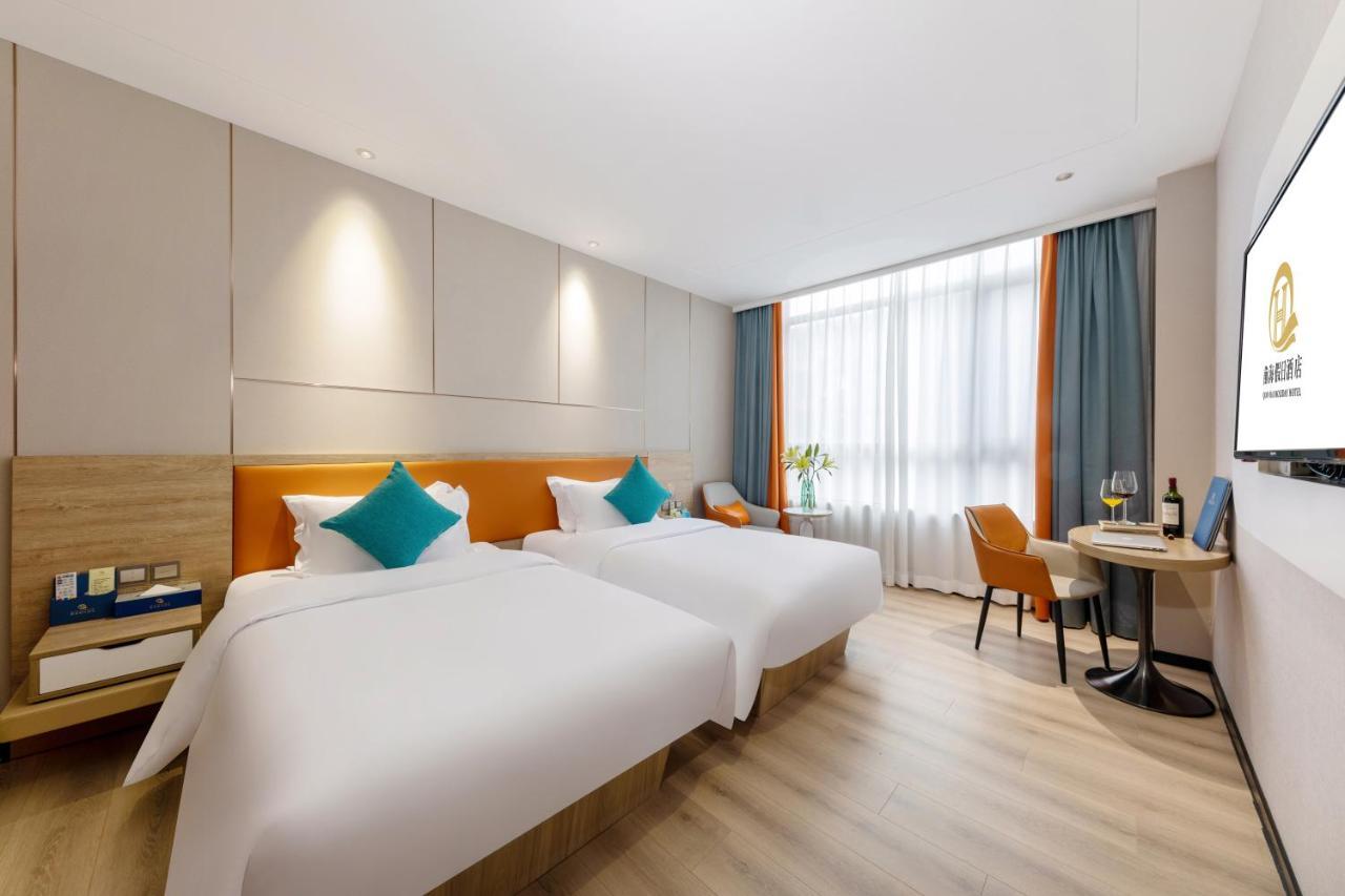 Qianhai Holiday Hotel เซินเจิ้น ภายนอก รูปภาพ