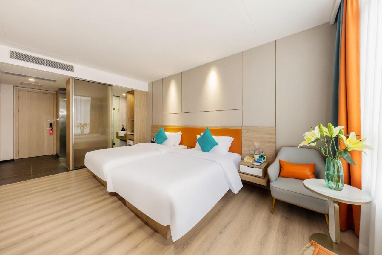 Qianhai Holiday Hotel เซินเจิ้น ภายนอก รูปภาพ