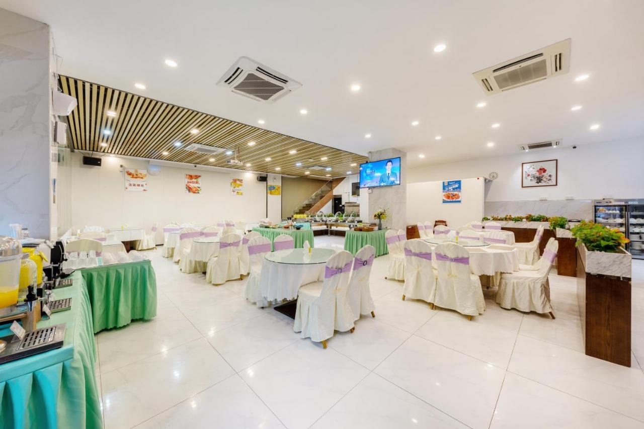 Qianhai Holiday Hotel เซินเจิ้น ภายนอก รูปภาพ