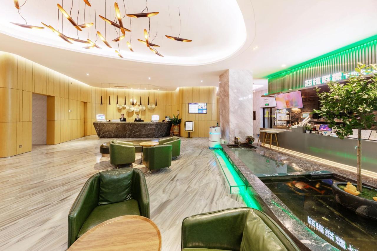 Qianhai Holiday Hotel เซินเจิ้น ภายนอก รูปภาพ