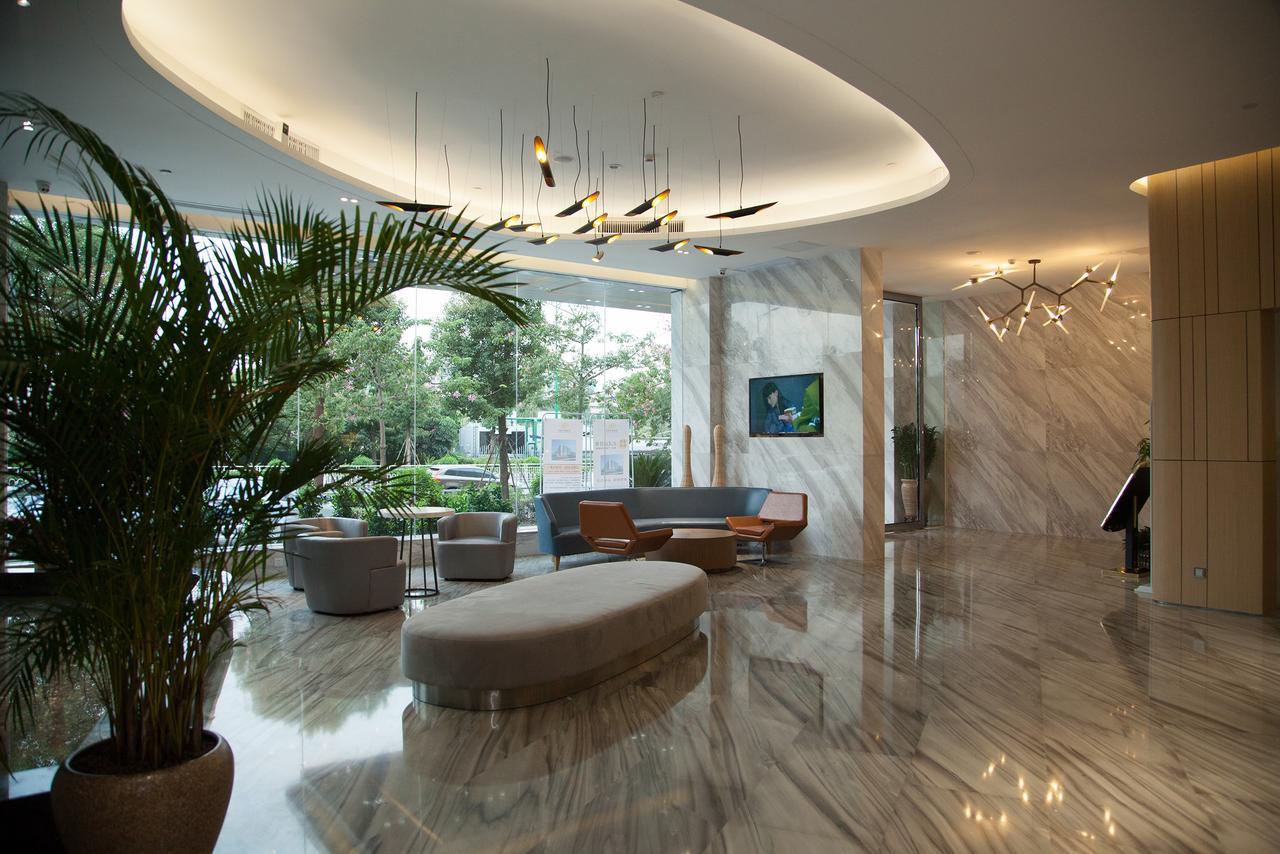 Qianhai Holiday Hotel เซินเจิ้น ภายนอก รูปภาพ