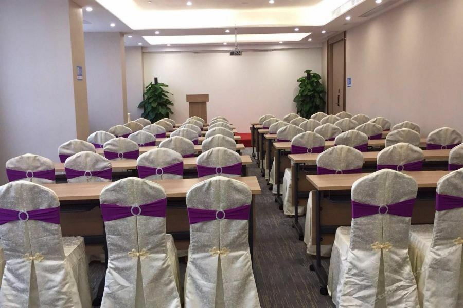 Qianhai Holiday Hotel เซินเจิ้น ภายนอก รูปภาพ